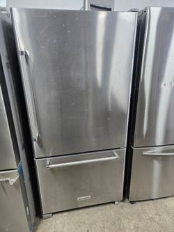 Kitchen aid stainless steel fridge bottom freezer H70 w33 d32