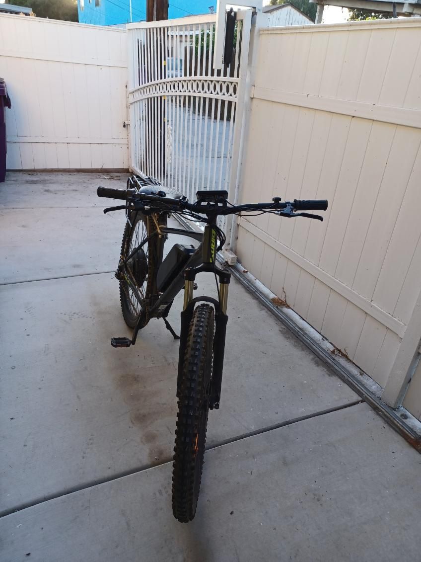 J,o,p Electric Mountain Bike