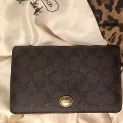 Authentic Coach Wallet & Poach