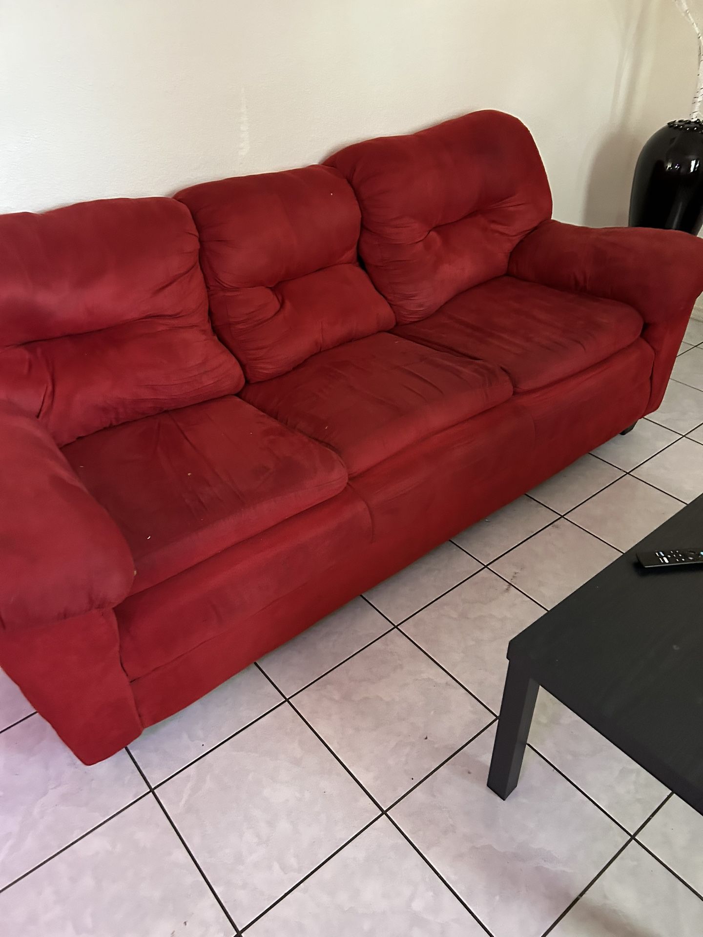 Used Velvet Nice With2 Pair Of Curtains Red