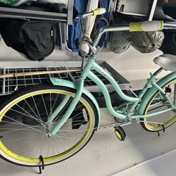 Beach Cruiser bicycle