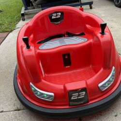 Flybar 12V XL Bumper Car with Lights