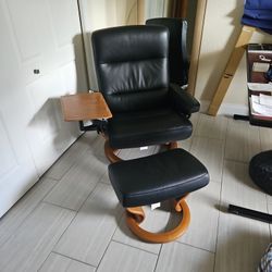 Stressless Recliner & Ottoman