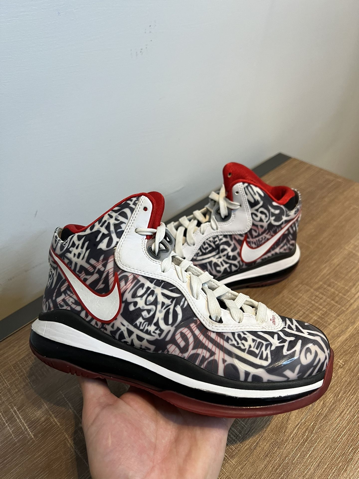 LEBRON V2 GRAFFITI SIZE 2021 RETRO SAMPLE NIKE VIII Rare Gs