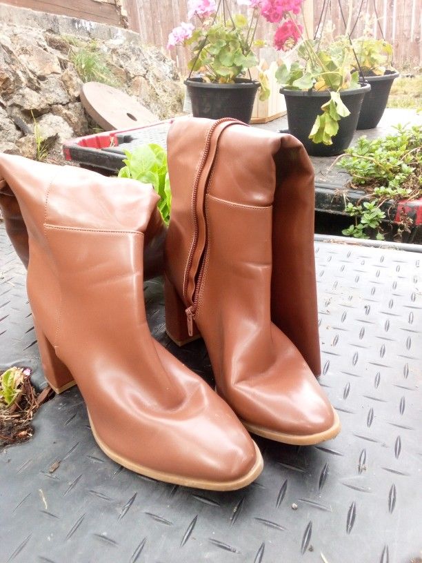 Women's Boots