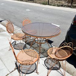 Free Vintage Table And Chairs