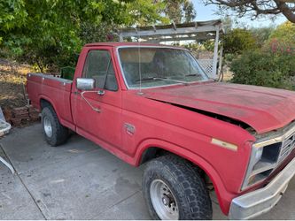 1986 Ford F150. 4X4.