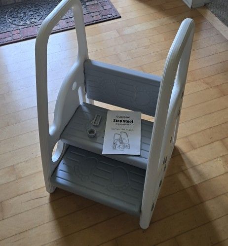 Baby Step Stool ***NEW **