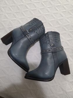 Botines cuadra size 7 1/2
