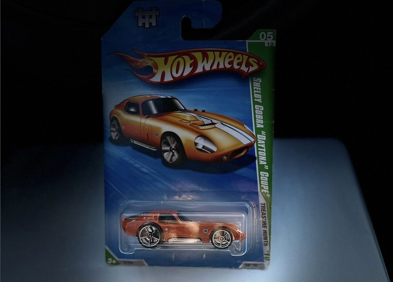 HOT WHEELS SHELBY COBRA “DAYTONA” COUPE – TREASURE HUNT – RARE!