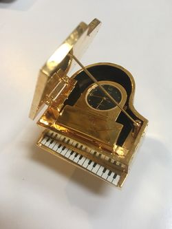 Waterbury clock timex piano , Collectible