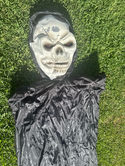 8.5 ft Grim Reaper Halloween Decoration