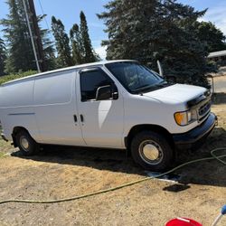 2002 Ford E-150