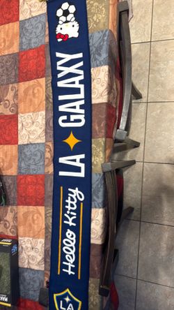 LA Galaxy Hello Kitty Scarf new with tags sold out