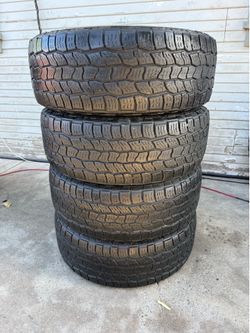 Set of 4 255/65/17 Cooper Discoverer Tires