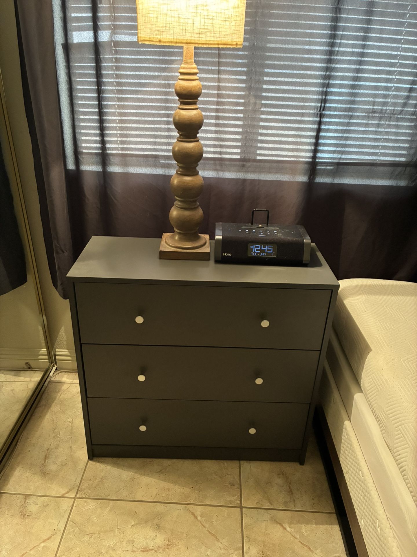 Twin Bed With Dressers