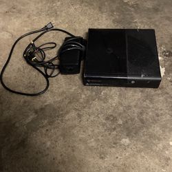Xbox 360 Slim Working No Controllers Or Games