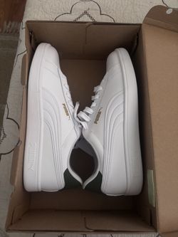 Puma Men’s Shoes White With Slight Green. 9 1/2. Brand New.