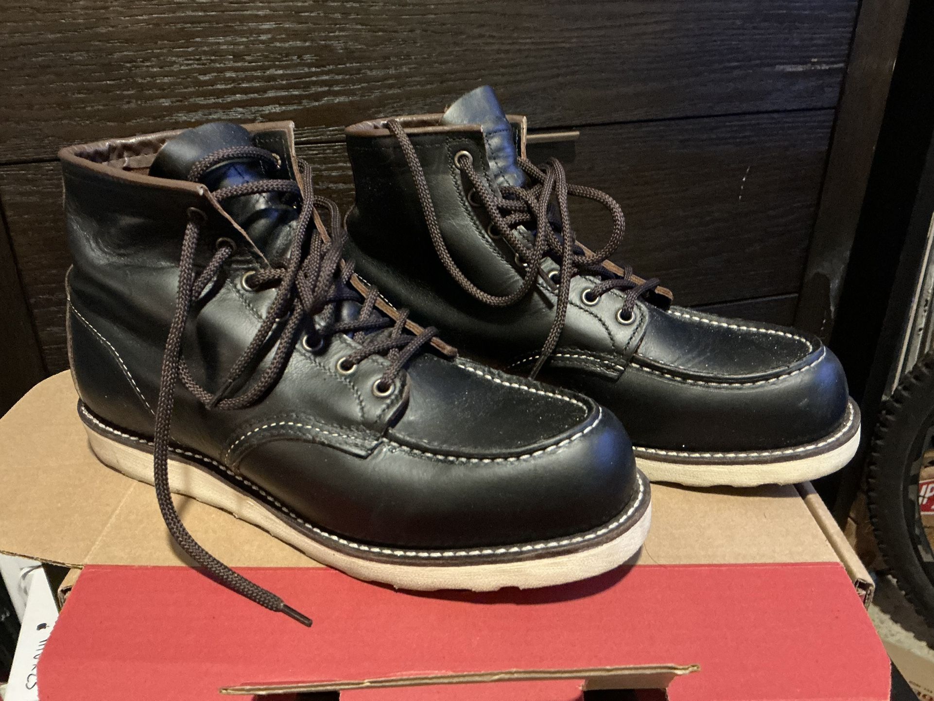Red Wing Moc Toe Black Size 11