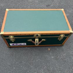 Vintage Concourse Travel Steamer Luggage black Rolling Trunk Chest footlocker