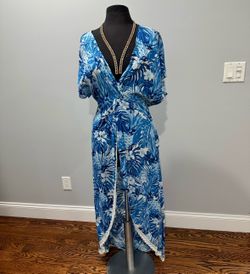 New beautiful long blue and white beach pool vacation summer dresss size large