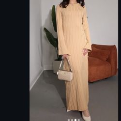 Naya Ribbed Maxi dress