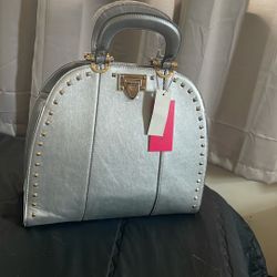 12”long And 12”wide New Silver Purse 