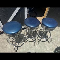 3 Stools 50s Vintage