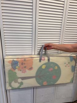 Foldable Play mat for outdoor and indoor   78inch *80inch