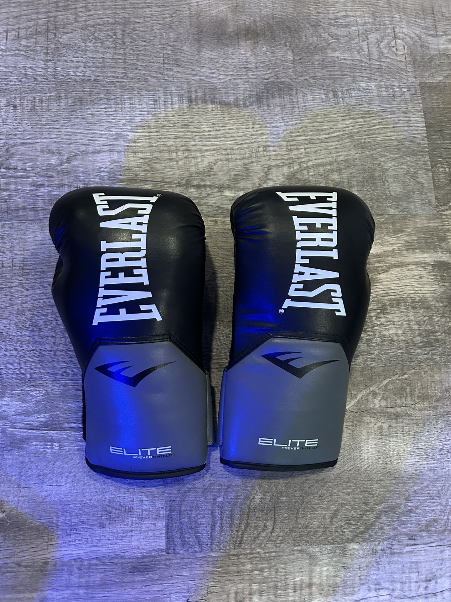 Everlast Boxing Gloves
