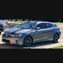 2013 F-Sport CT200h