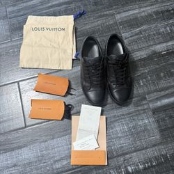 Louis Vuitton Match-Up Sneakers Black size 7 - Like New 