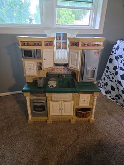 Step 2 play kitchen