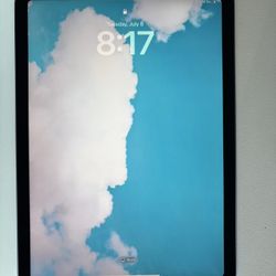 iPad Air (5th generation) 64GB Purple And Apple Pencil 