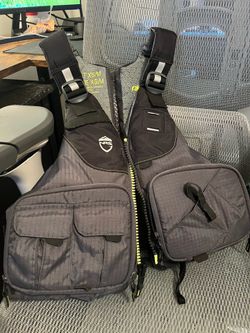Fishing life vest