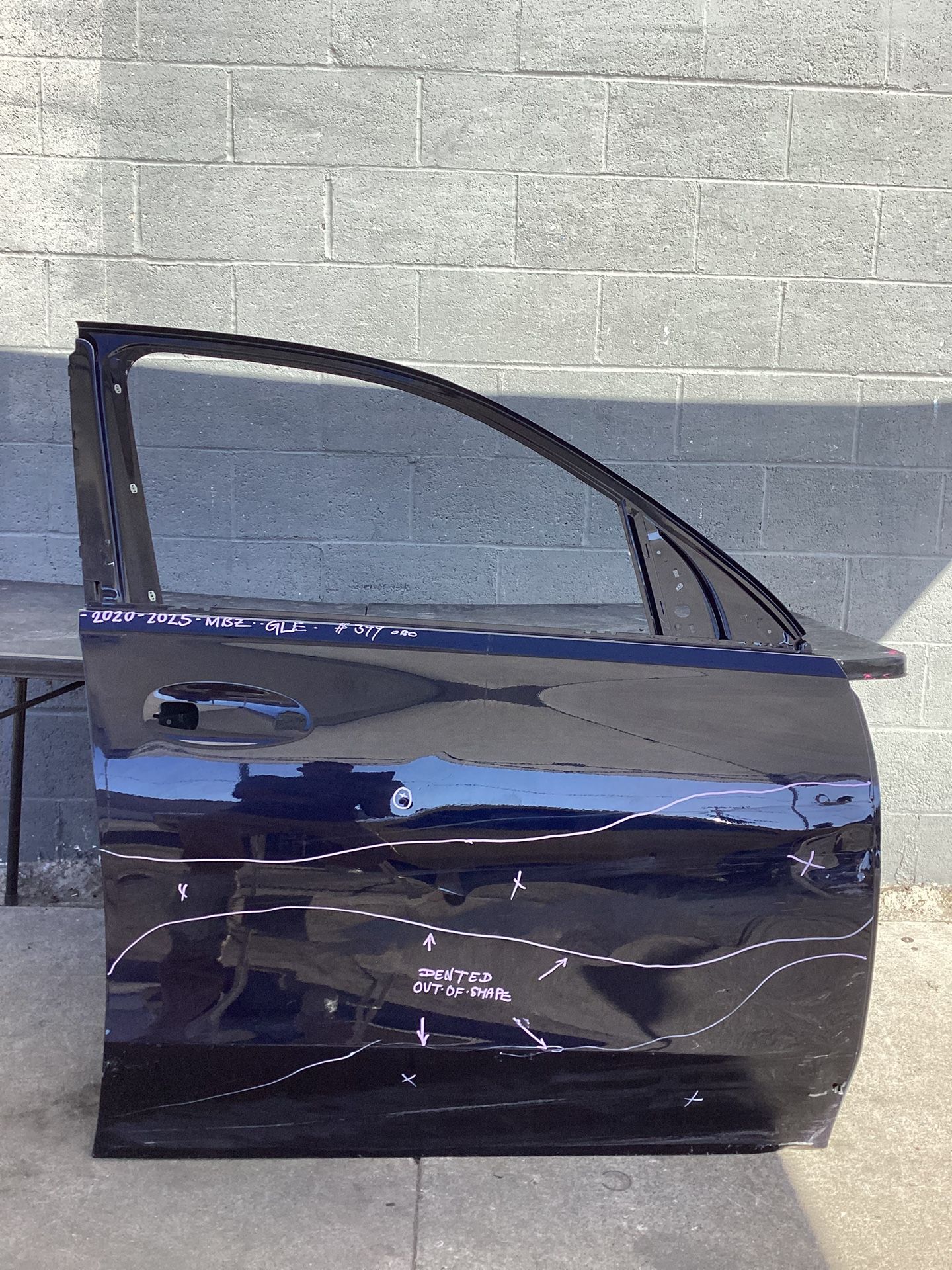 2020 - 2025 MERCEDES GLE - FRONT PASSENGER SIDE DOOR OEM
