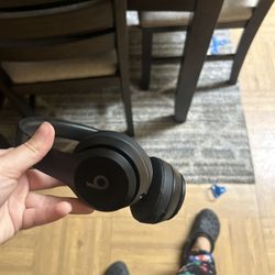 Beats Solo 4