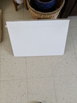 Floating Table