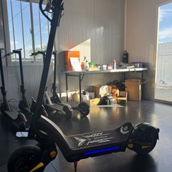 Dual-motor electric scooter