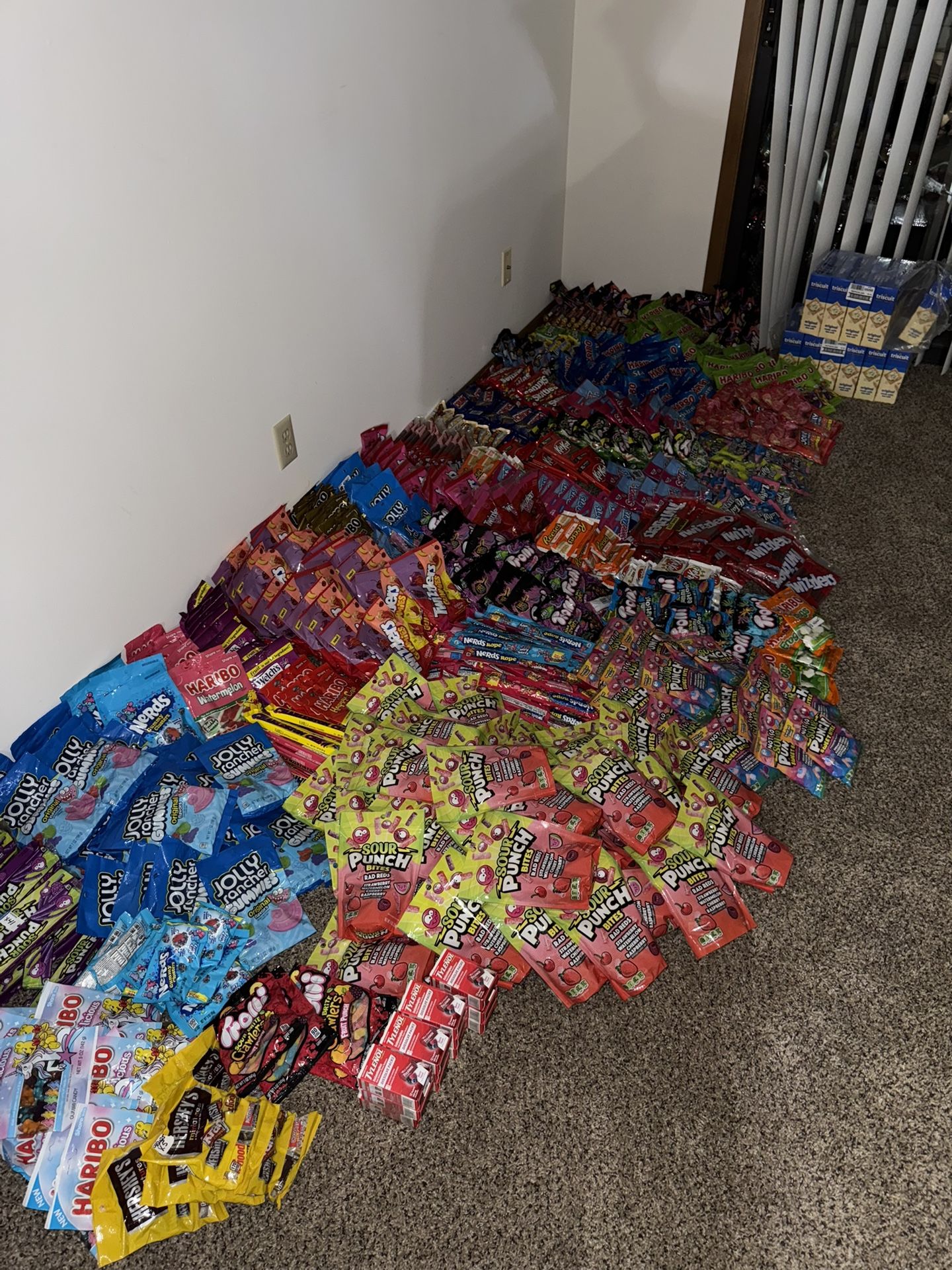 Entire Lot 850items