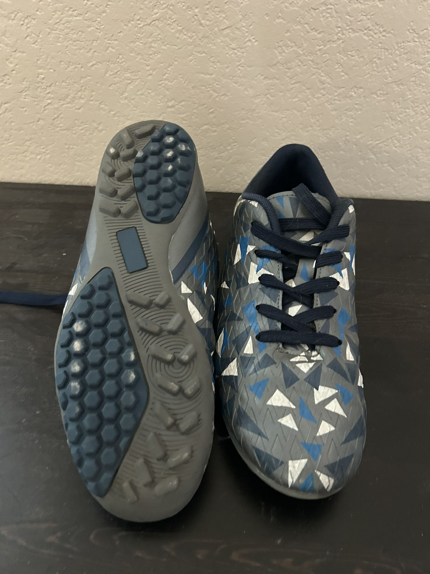 Kids Indoor Soccer Cleats - Size 5