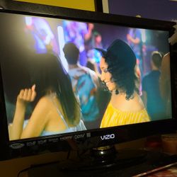 22 Inch Vizio TV