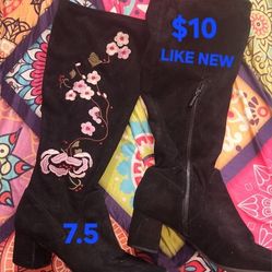 Womans Boots like New 