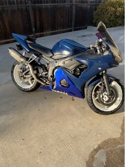 2004 Yamaha R6