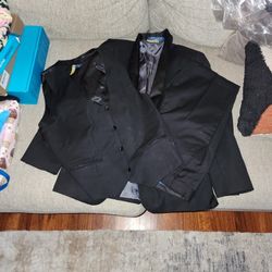 Size 12 Tuxedo