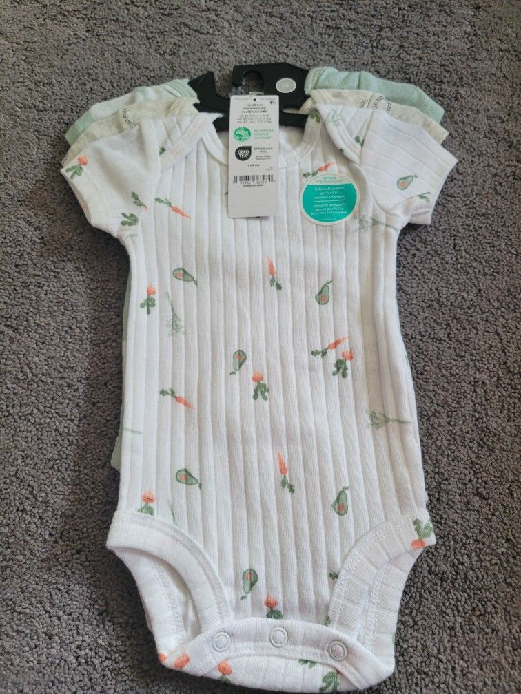 Newborn Onesies Carters 