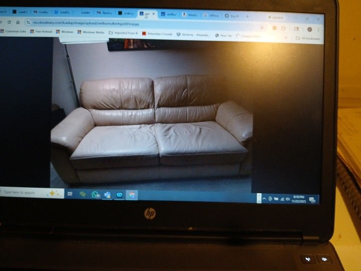 Leather Couch - Love ❤️ Seat