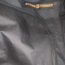 Spider Farmer Grow Tent