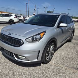 2017 Kia Niro Touring From $ 1,490 Down 