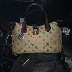Dooney & Bourke Purse